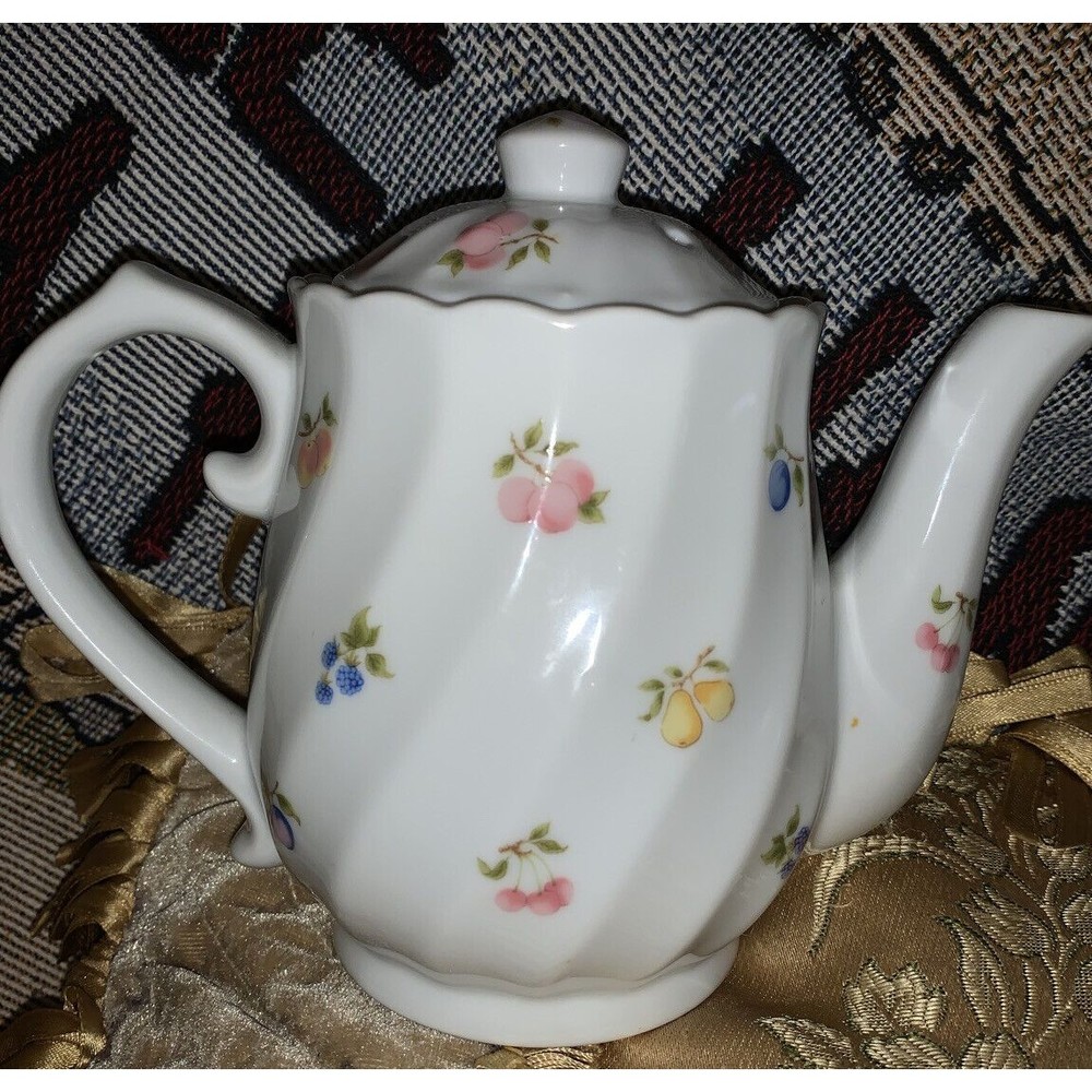 Takahashi San Francisco CA Hand Painted Teapot Tea Pot Nicole Fruit Pattern